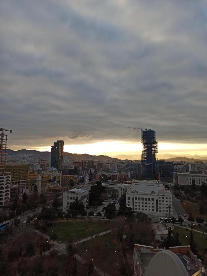 Heart Of Tirana Hotel Exterior foto